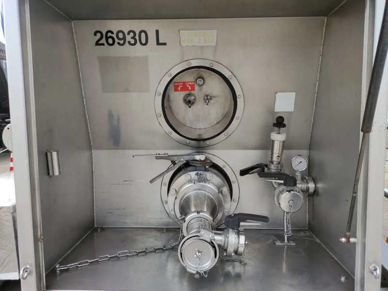 Burg 26930 Liter tankoplegger 1 kamer - Gjysmë rimorkio me bot: foto 3 Burg 26930 Liter tankoplegger 1 kamer - Gjysmë rimorkio me bot: foto 3