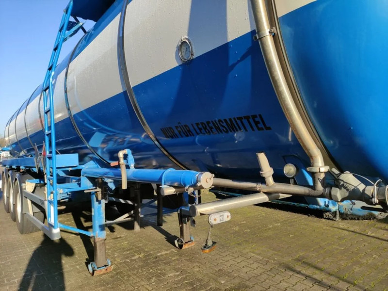 LAG 32000 liter tankoplegger met pomp ADR/VLG - Gjysmë rimorkio me bot: foto 5 LAG 32000 liter tankoplegger met pomp ADR/VLG - Gjysmë rimorkio me bot: foto 5