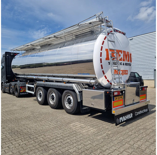 Magyar 36000 liter 1 kamer levensmiddelen tankoplegger TE HUUR / TE KOOP - Gjysmë rimorkio me bot: foto 2 Magyar 36000 liter 1 kamer levensmiddelen tankoplegger TE HUUR / TE KOOP - Gjysmë rimorkio me bot: foto 2