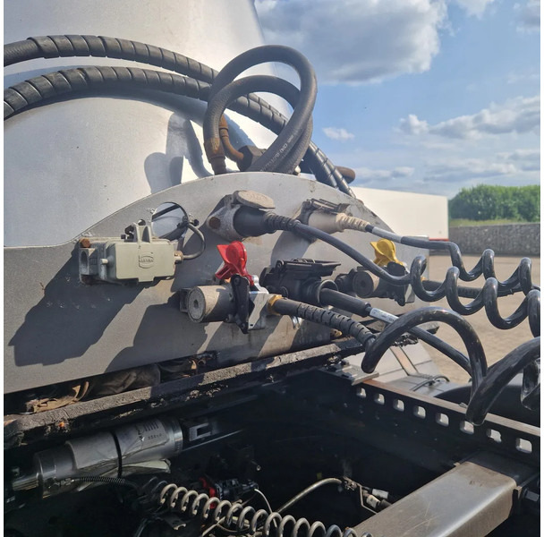 Gjysmë rimorkio me bot zvvz 38000 liter aluminium GMP, veevoeder onderlosser met Vogelsang pomp: foto 10