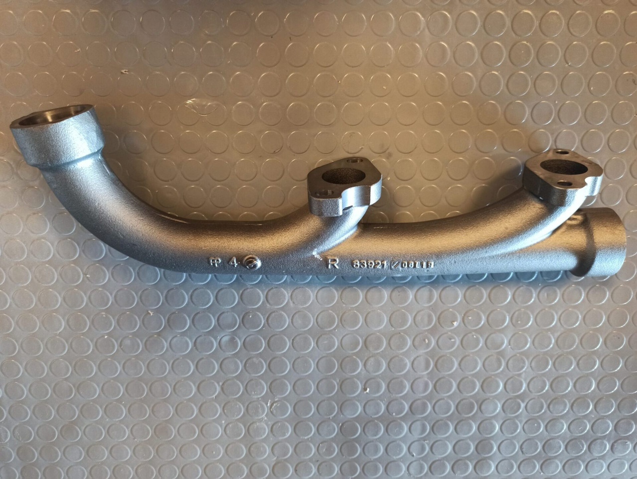 SCANIA EXHAUST MANIFOLD - COS63921 - Kolektori i shkarkimit për Kamioni: foto 1 SCANIA EXHAUST MANIFOLD - COS63921 - Kolektori i shkarkimit për Kamioni: foto 1