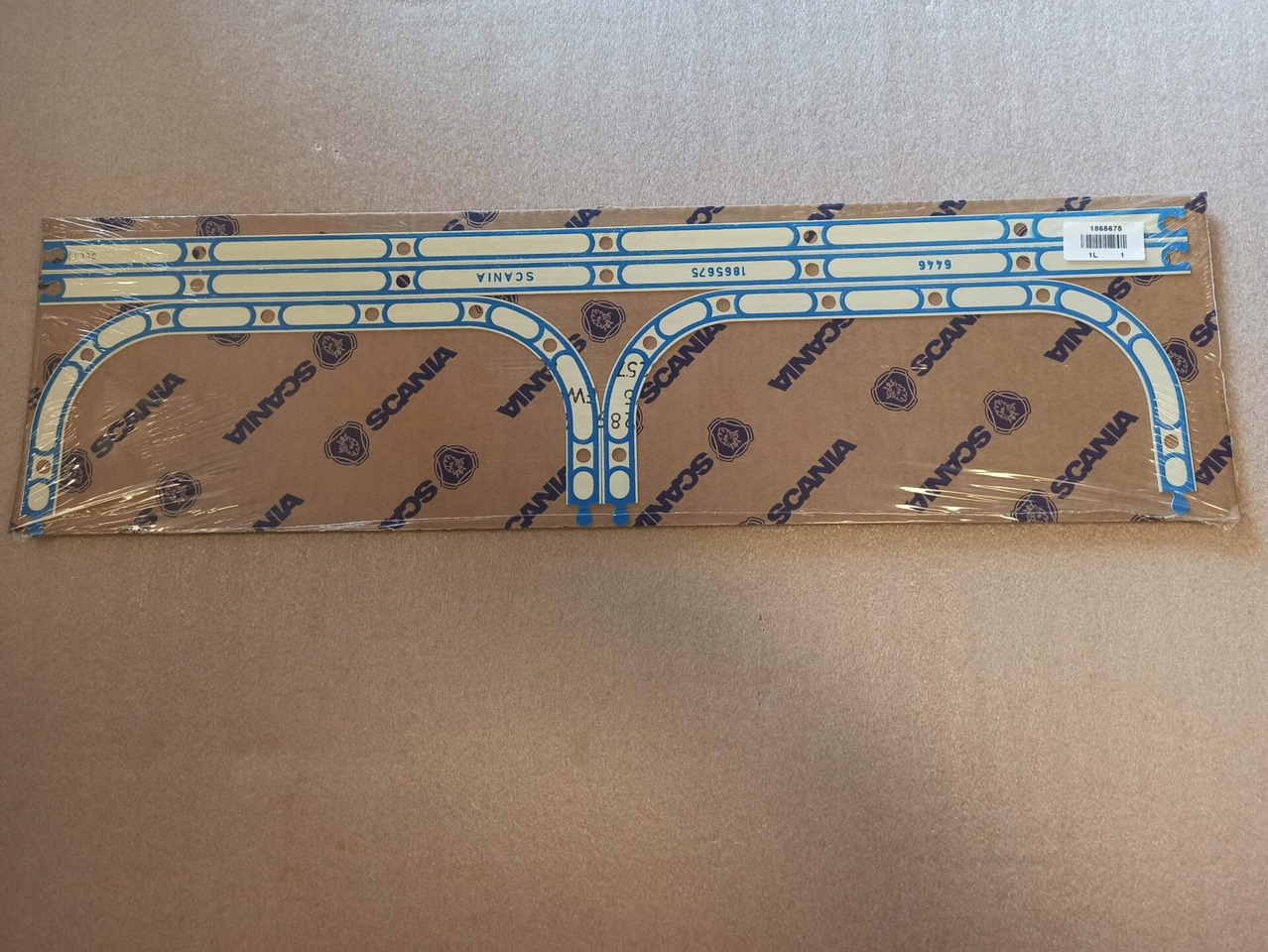 SCANIA OIL SUMP GASKET - 1865675 - Banjë vaji për Kamioni: foto 1 SCANIA OIL SUMP GASKET - 1865675 - Banjë vaji për Kamioni: foto 1