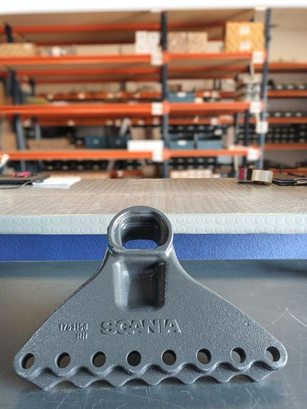 SCANIA PEDESTAL 1753158 - Bosht dhe pjesë këmbimi për Kamioni: foto 1 SCANIA PEDESTAL 1753158 - Bosht dhe pjesë këmbimi për Kamioni: foto 1