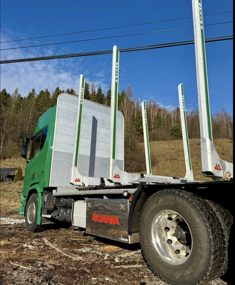 SCANIA R580 - Kamion për transport druri, Kamion me vinç: foto 5 SCANIA R580 - Kamion për transport druri, Kamion me vinç: foto 5