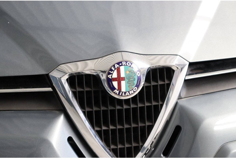 Sedan Alfa Romeo 156 3.2i V6 24v GTA: foto 11