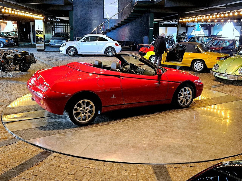 Alfa Romeo Spider (916 - update 3) _ 2.0 TS - Sedan: foto 2 Alfa Romeo Spider (916 - update 3) _ 2.0 TS - Sedan: foto 2