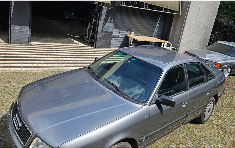 Audi 100 2.4D - Veturë: foto 3 Audi 100 2.4D - Veturë: foto 3
