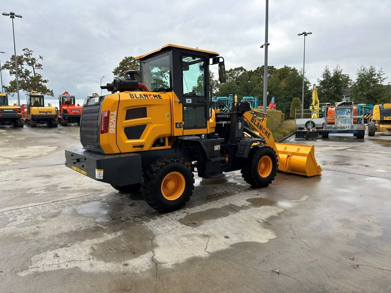 BLANCHE TW36 - Fadrom me goma: foto 4 BLANCHE TW36 - Fadrom me goma: foto 4