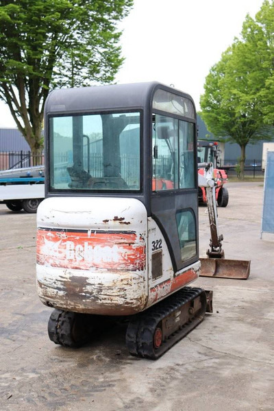 Bobcat 322 - Ekskavator me zinxhirë: foto 5 Bobcat 322 - Ekskavator me zinxhirë: foto 5