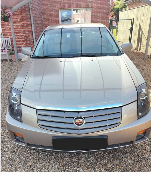 Cadillac CTS (gen I) 3.2 V6 - Sedan: foto 2 Cadillac CTS (gen I) 3.2 V6 - Sedan: foto 2