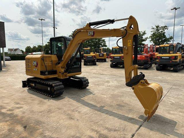 Caterpillar 305.5E2 - Ekskavator me zinxhirë: foto 3 Caterpillar 305.5E2 - Ekskavator me zinxhirë: foto 3