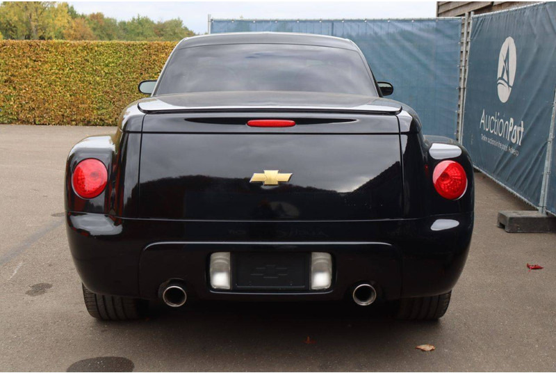 Chevrolet SSR - Veturë: foto 5 Chevrolet SSR - Veturë: foto 5