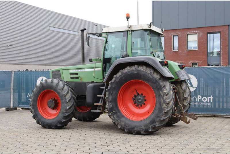 Fendt Favorit 824 - Traktor: foto 3 Fendt Favorit 824 - Traktor: foto 3