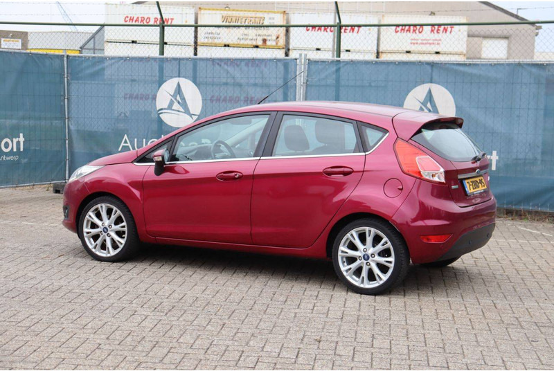 Ford Fiesta - Sedan: foto 3 Ford Fiesta - Sedan: foto 3