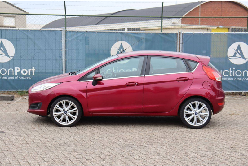 Ford Fiesta - Sedan: foto 2 Ford Fiesta - Sedan: foto 2