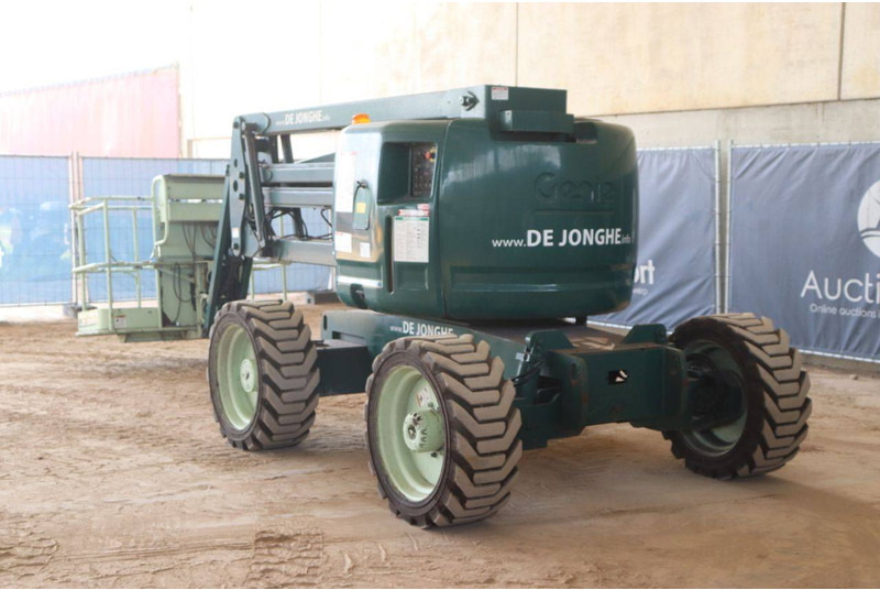 Genie Z-45/25 - Krah me çernjerë: foto 4 Genie Z-45/25 - Krah me çernjerë: foto 4