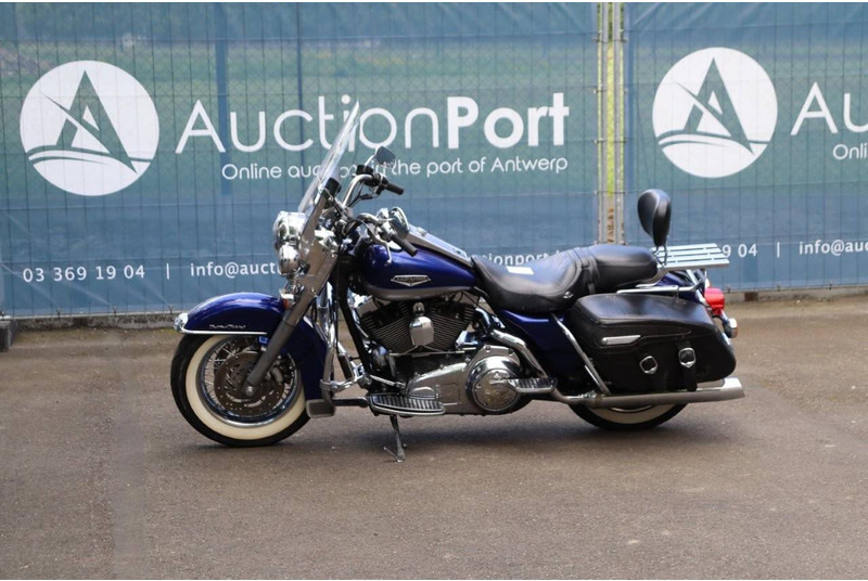 Harley-Davidson Road King Classic Touring - Motoçikleta: foto 1 Harley-Davidson Road King Classic Touring - Motoçikleta: foto 1
