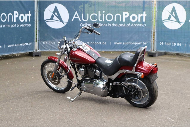 Harley-Davidson Softail Custom - Motoçikleta: foto 3 Harley-Davidson Softail Custom - Motoçikleta: foto 3