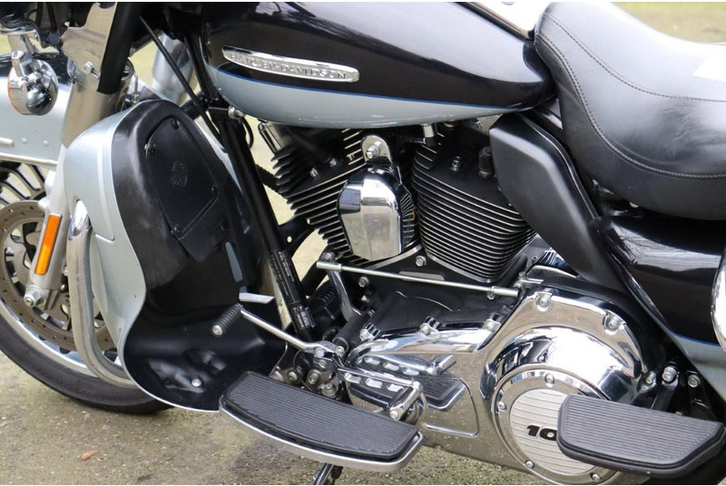 Motoçikleta Harley-Davidson Ultra Classic: foto 15