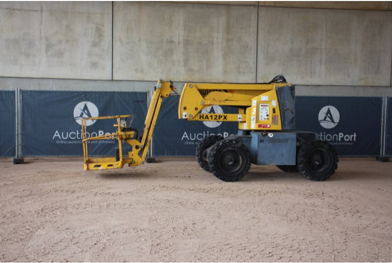 Haulotte HA12PX - Krah me çernjerë: foto 1 Haulotte HA12PX - Krah me çernjerë: foto 1