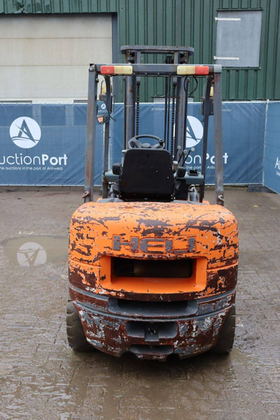 Heli HFD30 - Pirun më naftë: foto 5 Heli HFD30 - Pirun më naftë: foto 5