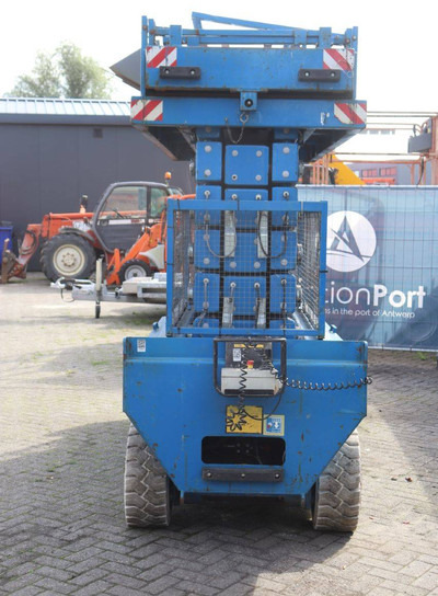 Holland lift Combistar N-165EL12 - Ngritës gërshërë: foto 5 Holland lift Combistar N-165EL12 - Ngritës gërshërë: foto 5