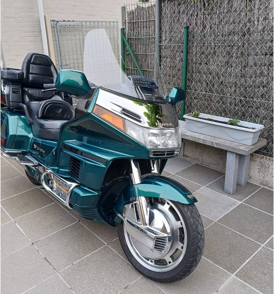 Honda 'Goldwing 20th anniversary (special edition) - Motoçikleta: foto 3 Honda 'Goldwing 20th anniversary (special edition) - Motoçikleta: foto 3