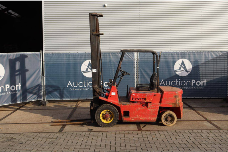 Hyster H2.50XL - Pirun më naftë: foto 2 Hyster H2.50XL - Pirun më naftë: foto 2