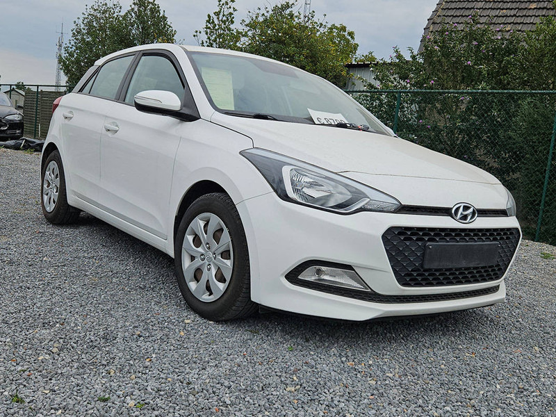 Hyundai i20 1.2 - Sedan: foto 4 Hyundai i20 1.2 - Sedan: foto 4