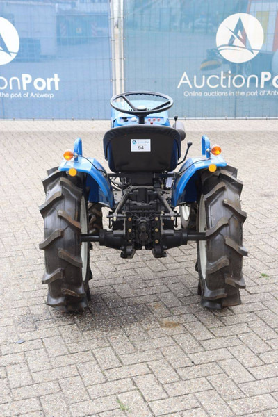 Iseki TX1500F - Traktor: foto 5 Iseki TX1500F - Traktor: foto 5