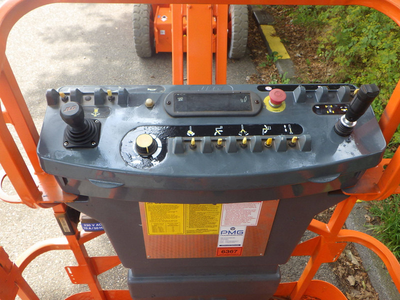 JLG E300AJP - Krah teleskopik: foto 4 JLG E300AJP - Krah teleskopik: foto 4