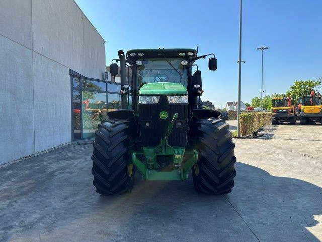 John Deere 7230R - Traktor: foto 2 John Deere 7230R - Traktor: foto 2