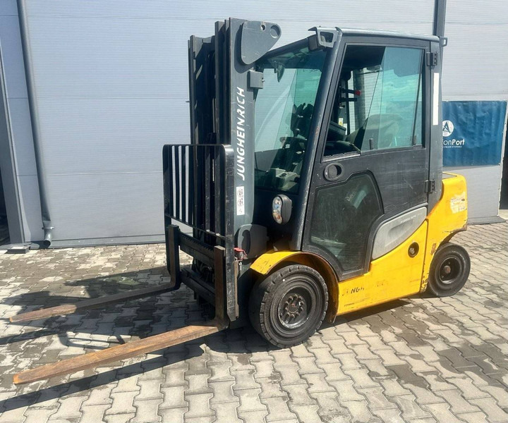 Jungheinrich DFG 425s - Pirun më naftë: foto 1 Jungheinrich DFG 425s - Pirun më naftë: foto 1
