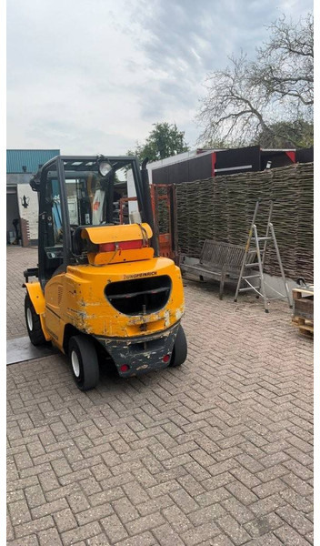 Jungheinrich TFG30S - Pirun më gaz: foto 3 Jungheinrich TFG30S - Pirun më gaz: foto 3