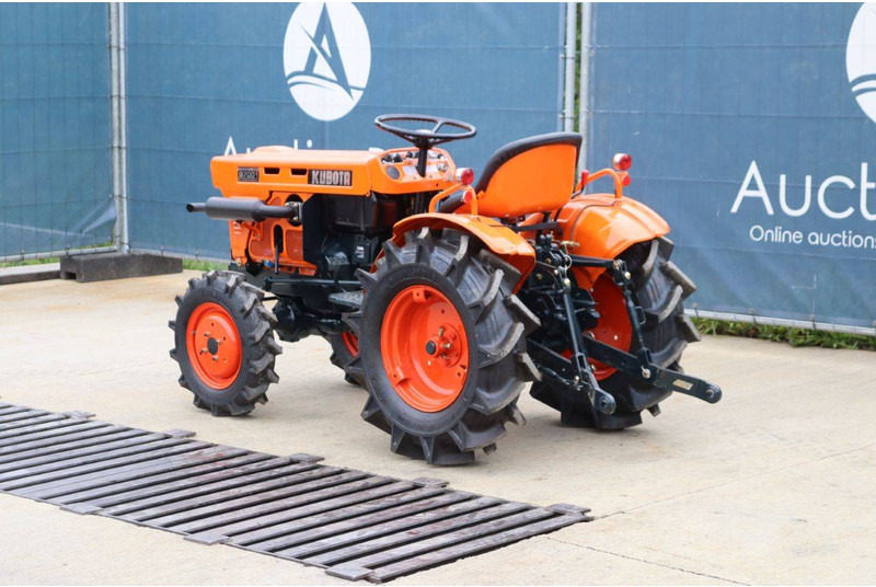 Kubota B7001DT - Traktor: foto 4 Kubota B7001DT - Traktor: foto 4