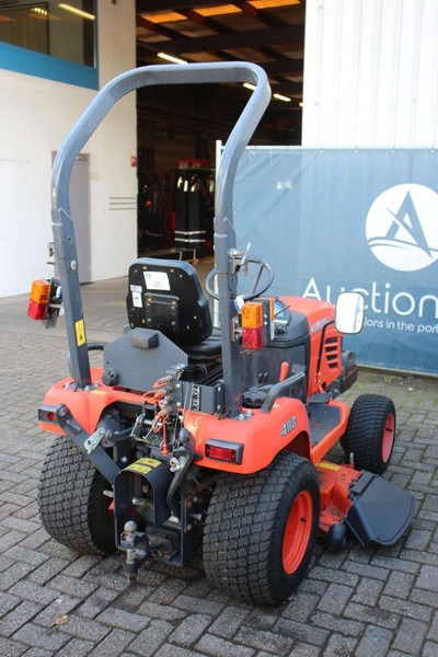 Kubota BX2350 - Traktor: foto 5 Kubota BX2350 - Traktor: foto 5