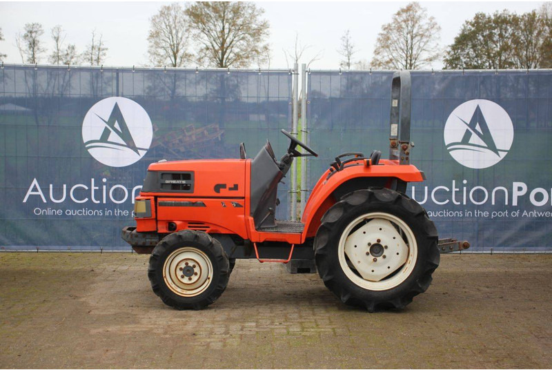 Kubota GT-3 - Traktor: foto 2 Kubota GT-3 - Traktor: foto 2