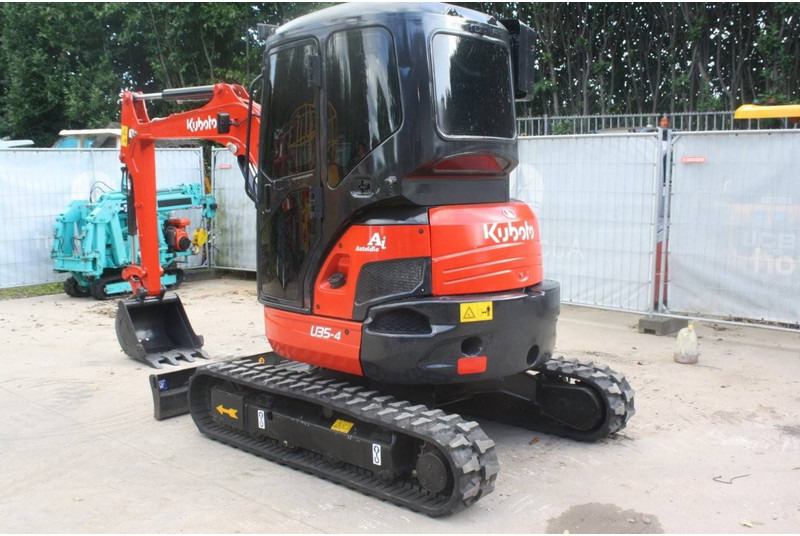 Kubota U34-4 - Ekskavator me zinxhirë: foto 2 Kubota U34-4 - Ekskavator me zinxhirë: foto 2