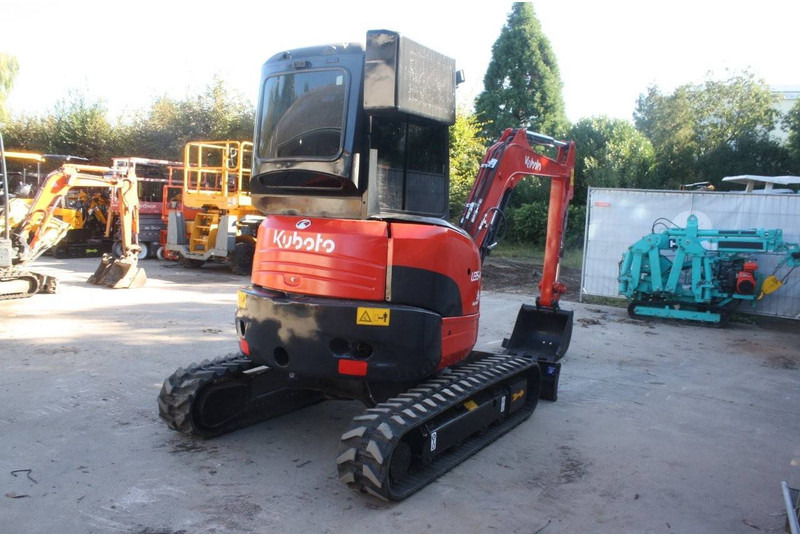 Kubota U35-4 - Ekskavator me zinxhirë: foto 4 Kubota U35-4 - Ekskavator me zinxhirë: foto 4