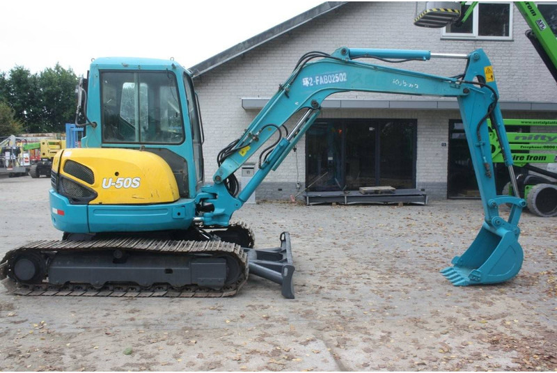 Kubota U50-3S - Ekskavator me zinxhirë: foto 4 Kubota U50-3S - Ekskavator me zinxhirë: foto 4