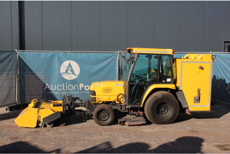 Kubota Version STV40 - Traktor: foto 1 Kubota Version STV40 - Traktor: foto 1