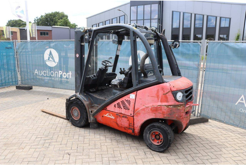 Linde H25D - Pirun më naftë: foto 3 Linde H25D - Pirun më naftë: foto 3