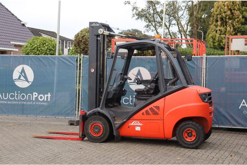 Linde H35D-01 - Pirun më naftë: foto 3 Linde H35D-01 - Pirun më naftë: foto 3