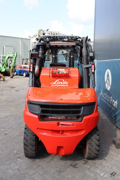 Linde H40T-02 - Pirun më gaz: foto 4 Linde H40T-02 - Pirun më gaz: foto 4