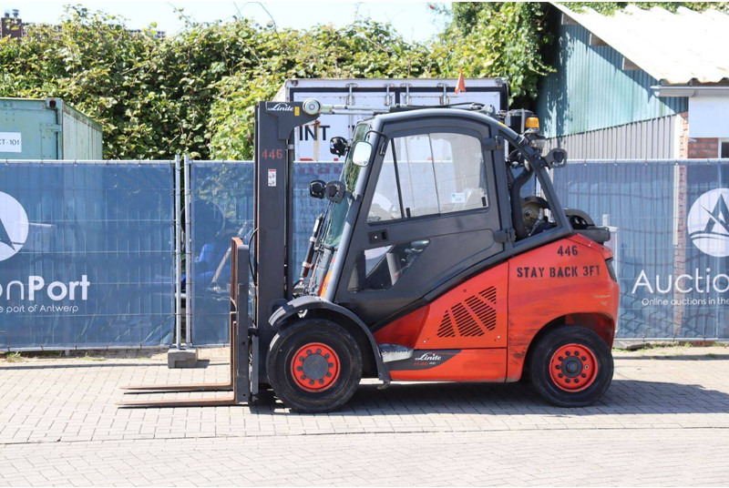Linde H45T - Pirun më gaz: foto 1 Linde H45T - Pirun më gaz: foto 1