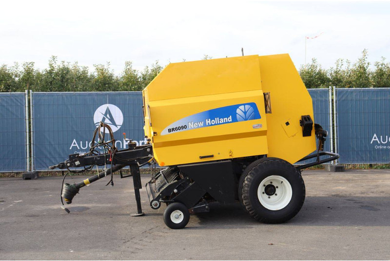 New Holland BR6090 - Makineri bujqësore: foto 2 New Holland BR6090 - Makineri bujqësore: foto 2