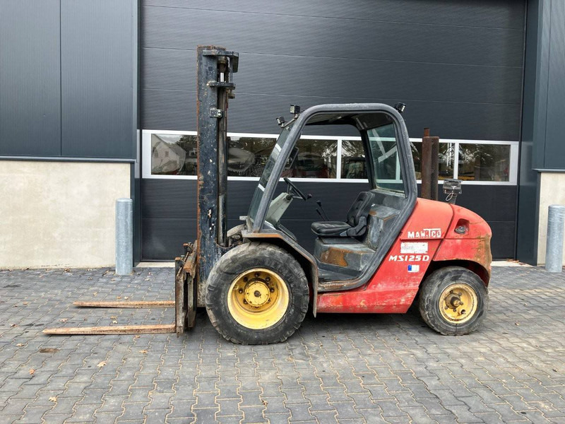 Manitou MS125D - Ngarkues me pirun për terren të ashpër: foto 2 Manitou MS125D - Ngarkues me pirun për terren të ashpër: foto 2