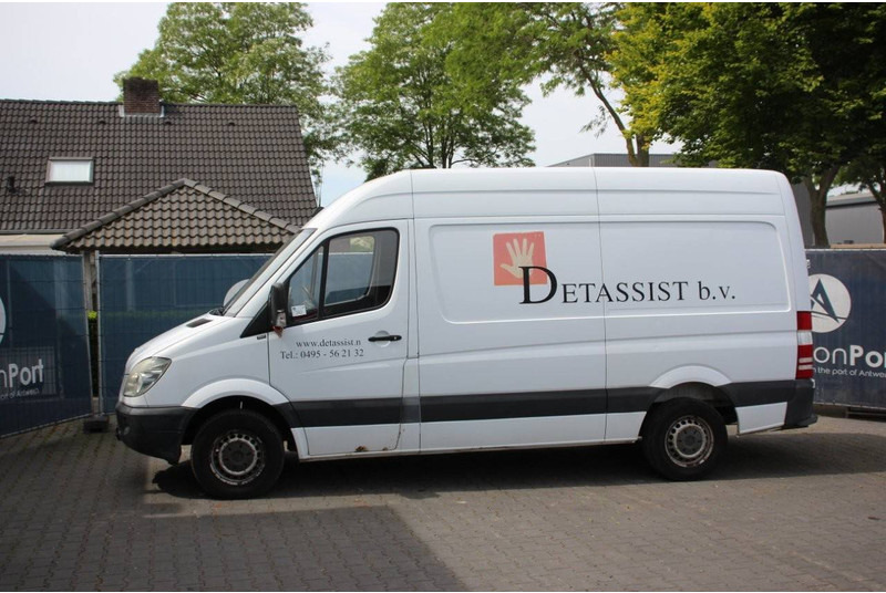 Mercedes-Benz 906 Ka 35 Sprinter 311cdi - Furgon: foto 1 Mercedes-Benz 906 Ka 35 Sprinter 311cdi - Furgon: foto 1