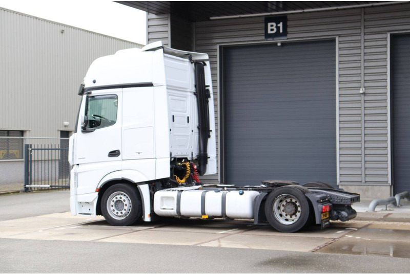 Mercedes-Benz ACTROS - Kamion kabinë-shasi: foto 3 Mercedes-Benz ACTROS - Kamion kabinë-shasi: foto 3