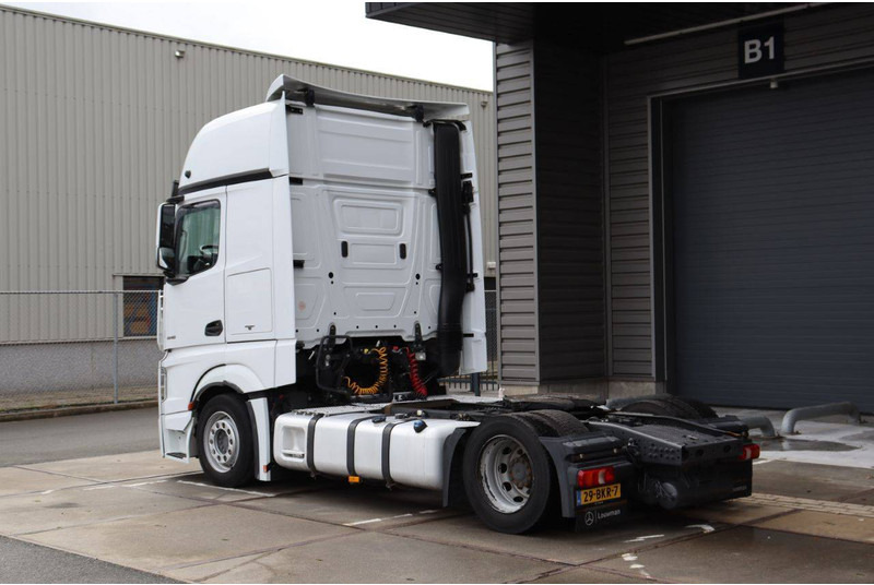 Mercedes-Benz ACTROS - Kamion kabinë-shasi: foto 4 Mercedes-Benz ACTROS - Kamion kabinë-shasi: foto 4